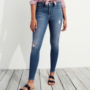 Hollister High-rise Skinny Jean Jegging 6/7 Short